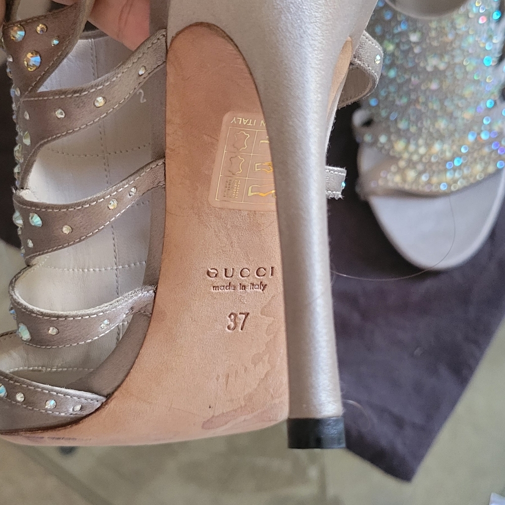 Gucci heels satin fabric and Swarovski - Picture 5 of 7